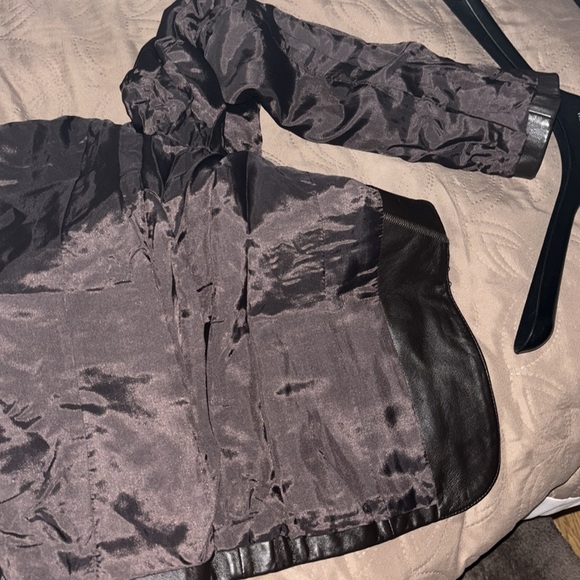 Leather jacket - Picture 12 of 16